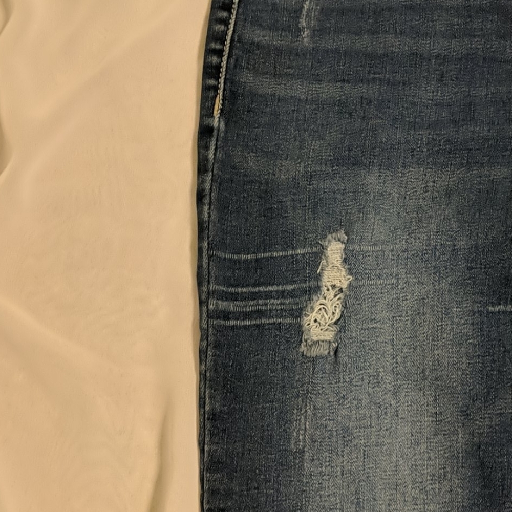 Riped Jeans - Picture 3 of 7